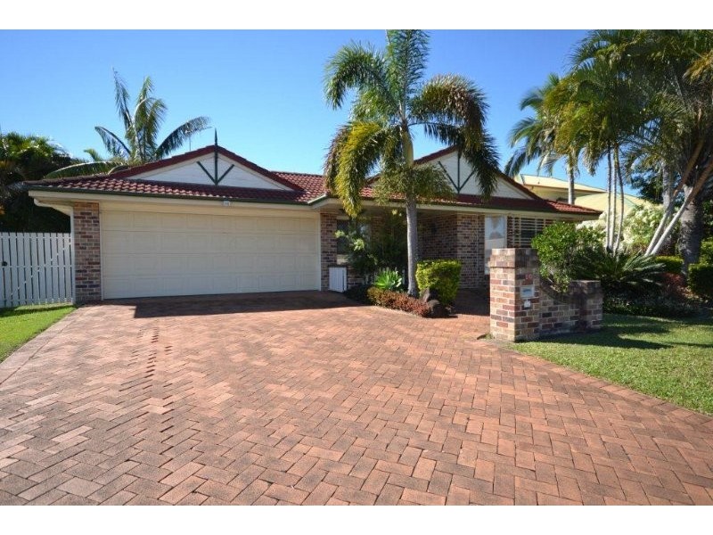 10 Bloomfield Drive, Bundaberg East QLD 4670