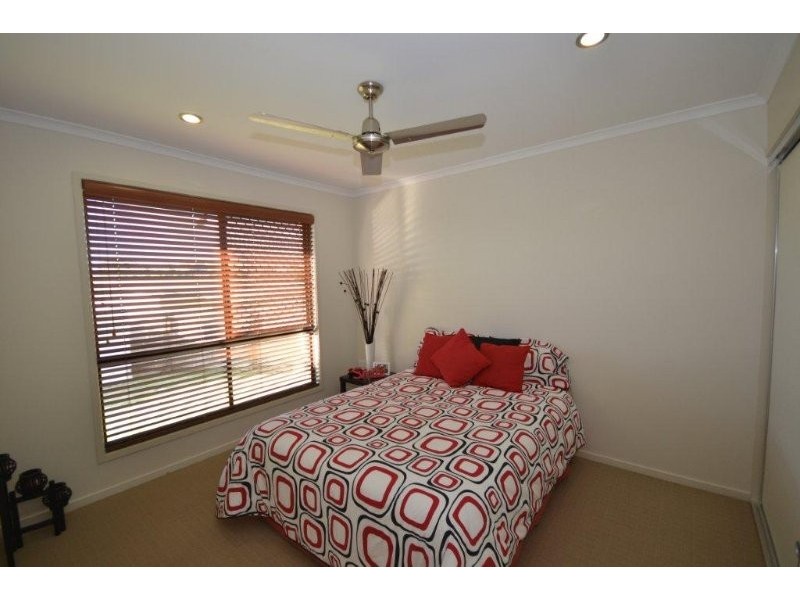 31 Neville Drive, Branyan QLD 4670