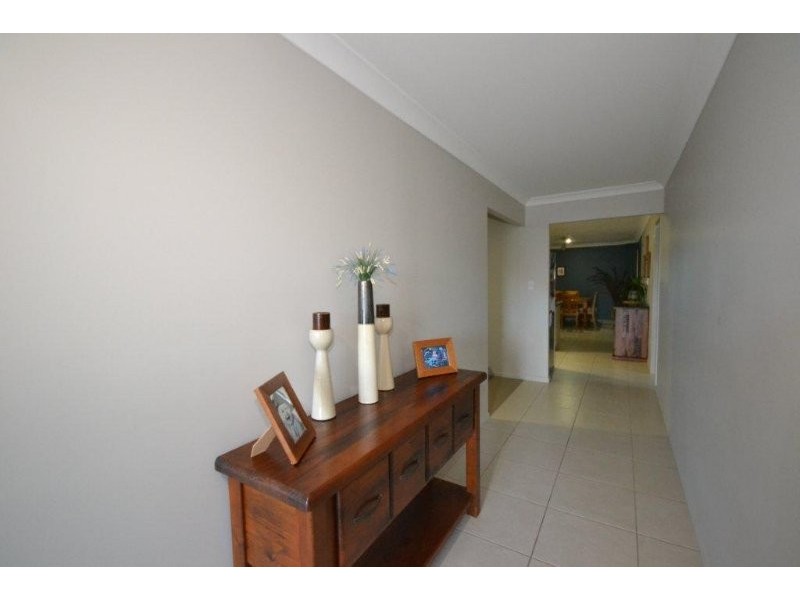 8 Mountney Street, Avoca QLD 4670