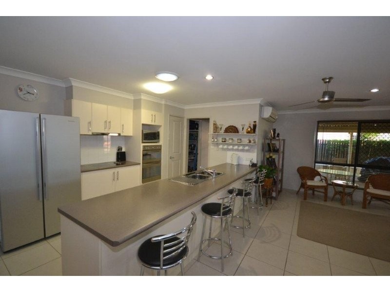 8 Mountney Street, Avoca QLD 4670