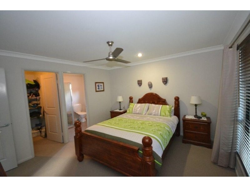 8 Mountney Street, Avoca QLD 4670