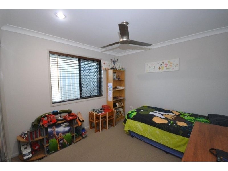 8 Mountney Street, Avoca QLD 4670