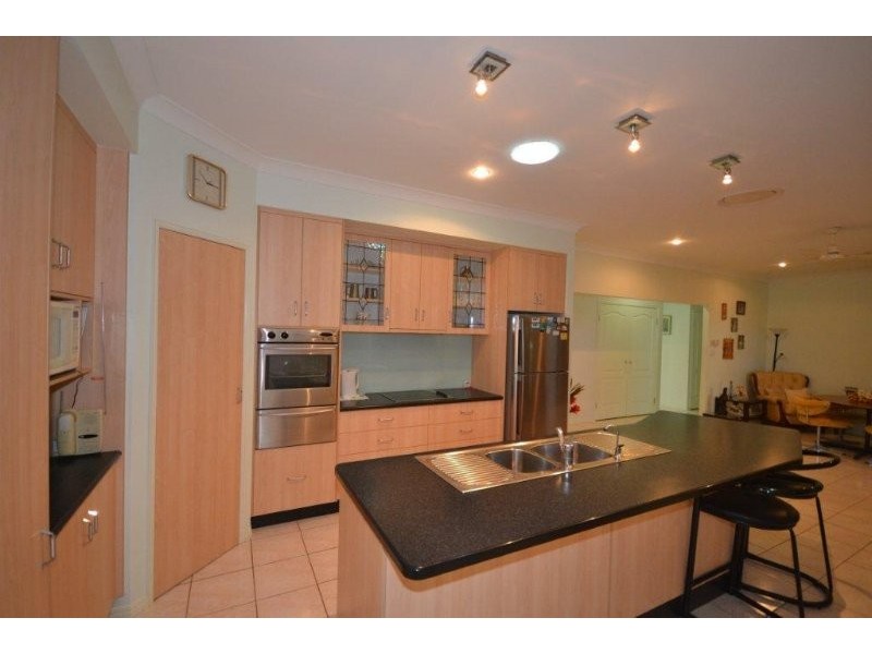 5 Robert John Circuit, Coral Cove QLD 4670