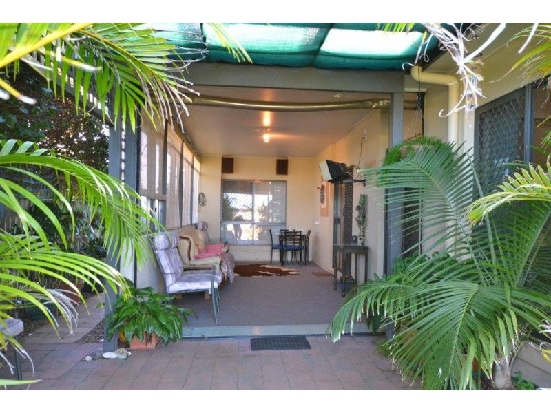 5 Robert John Circuit, Coral Cove QLD 4670