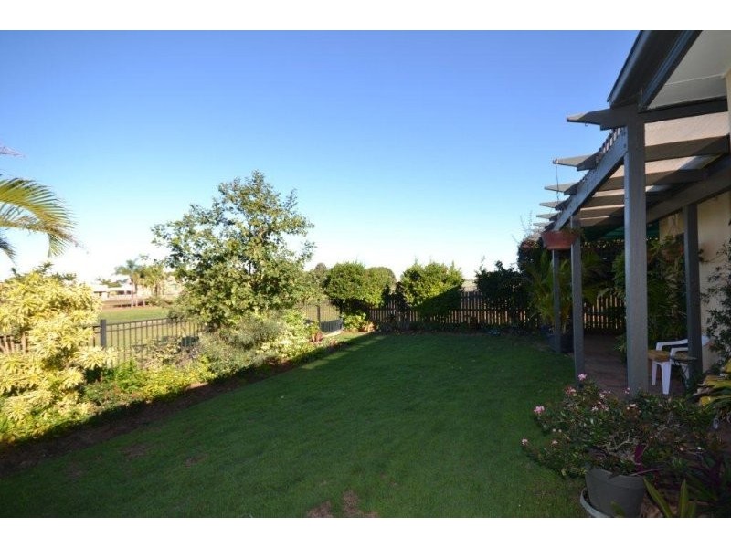 5 Robert John Circuit, Coral Cove QLD 4670