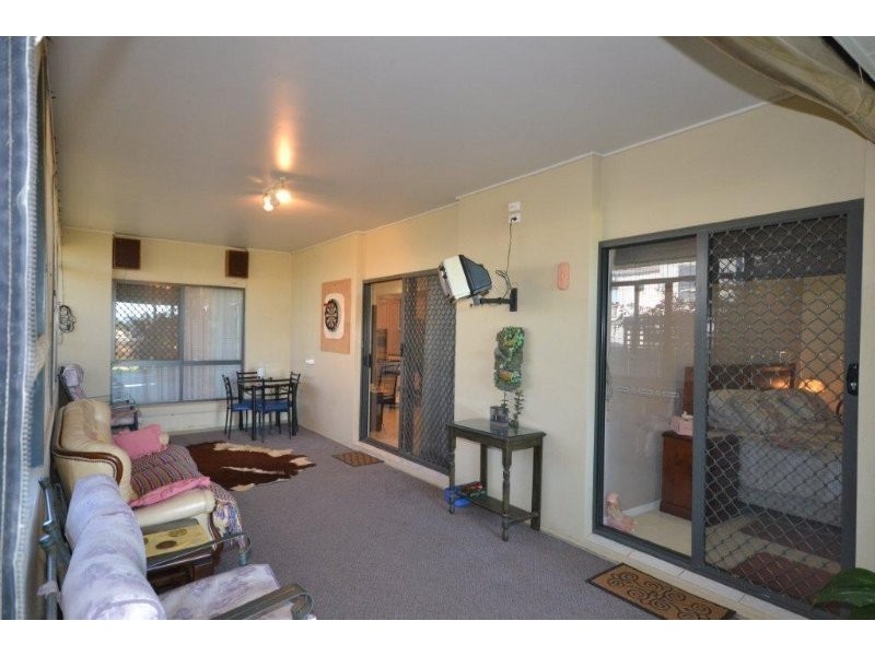 5 Robert John Circuit, Coral Cove QLD 4670
