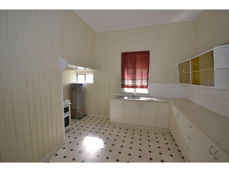 29 Alexandra Street, Bundaberg East QLD 4670