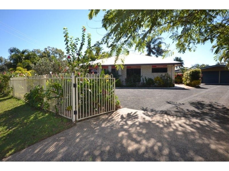 1 Gengers Road, Moore Park Beach QLD 4670