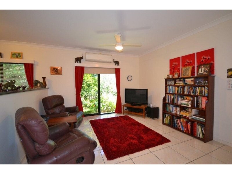 1 Gengers Road, Moore Park Beach QLD 4670