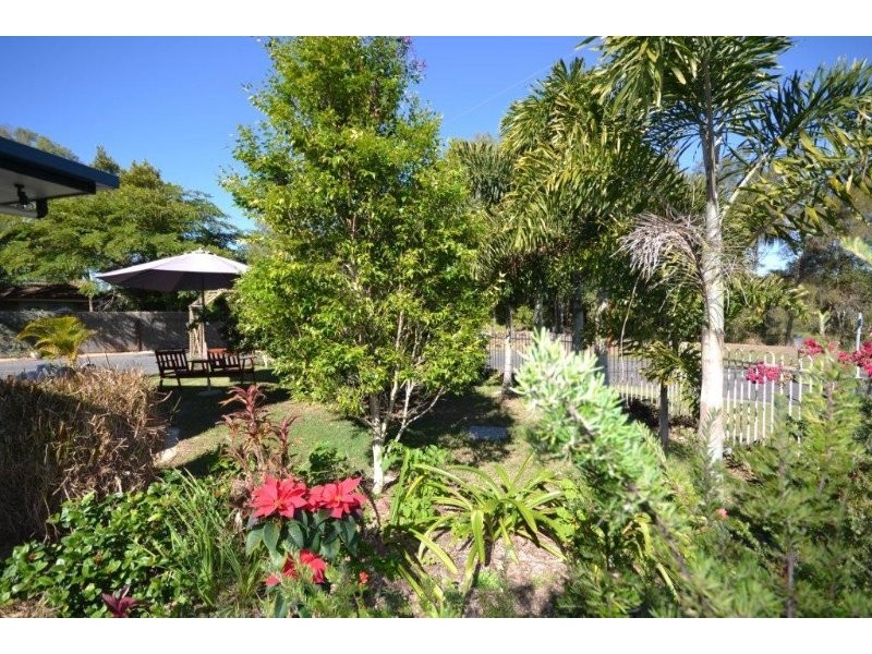1 Gengers Road, Moore Park Beach QLD 4670
