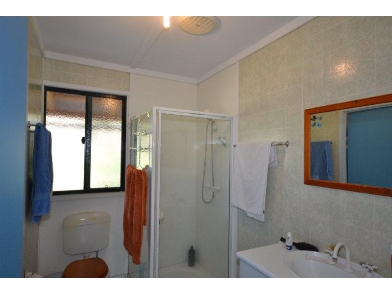 6 Waratah Court, Bucca QLD 4670