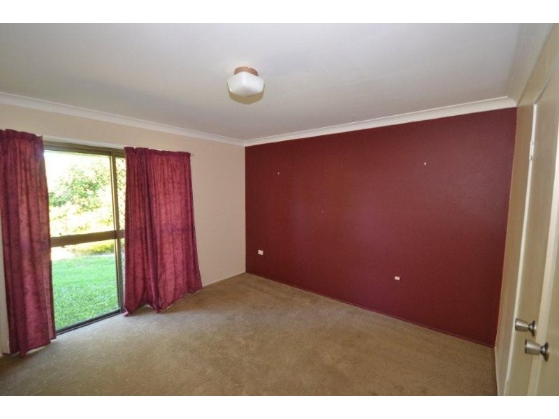 6 Faithfull Crescent, Avenell Heights QLD 4670