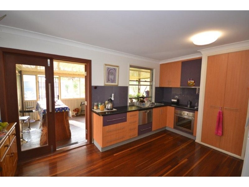 48 Thabeban Street, Avenell Heights QLD 4670
