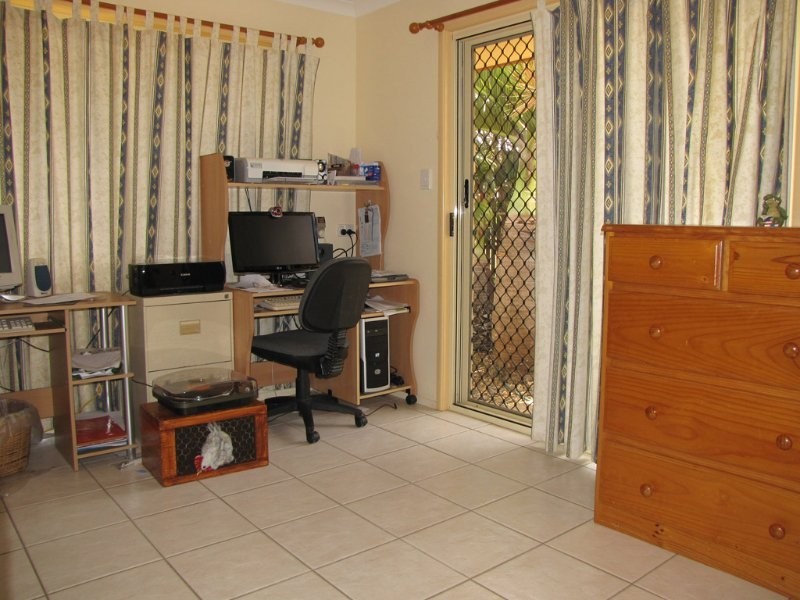 8 Regent Street, Avoca QLD 4670