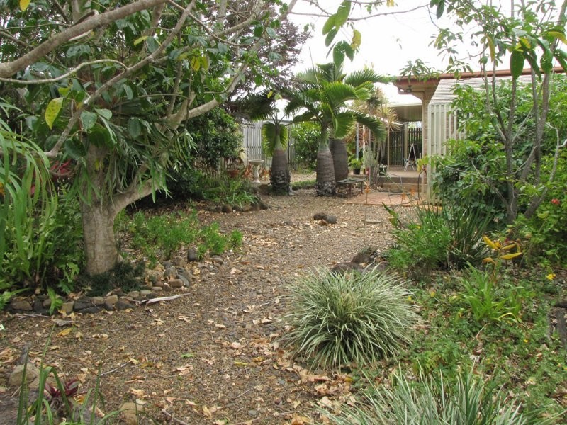 8 Regent Street, Avoca QLD 4670