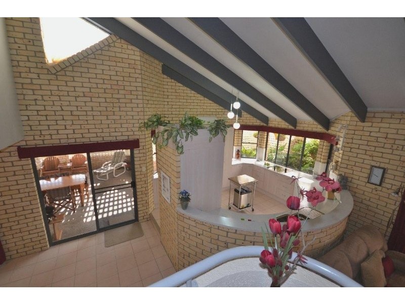 1 St Lucia Crescent, Avoca QLD 4670