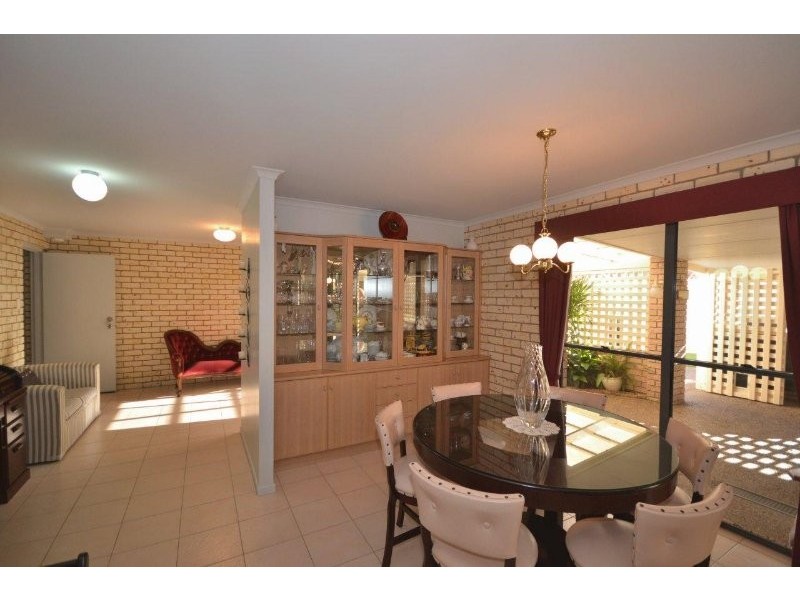 1 St Lucia Crescent, Avoca QLD 4670