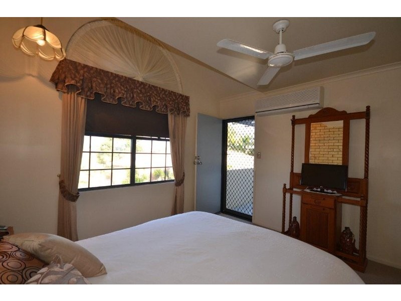 1 St Lucia Crescent, Avoca QLD 4670