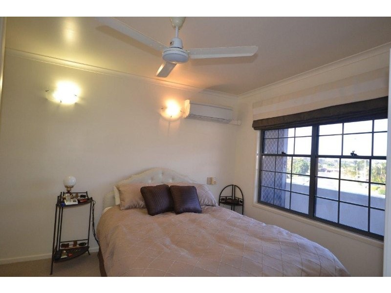 1 St Lucia Crescent, Avoca QLD 4670