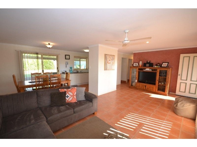 12a Glen Appin Drive, Avoca QLD 4670