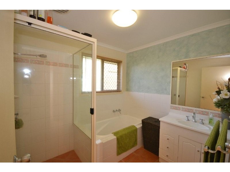 12a Glen Appin Drive, Avoca QLD 4670