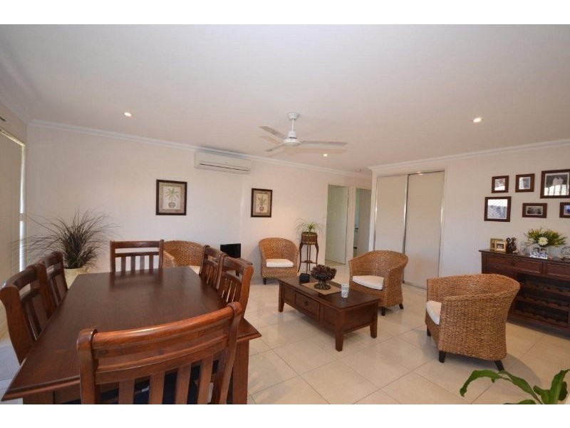 8 Green Avenue, Branyan QLD 4670