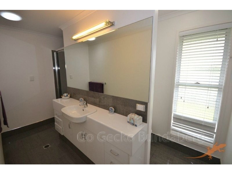 37 Bisdee Street, Coral Cove QLD 4670