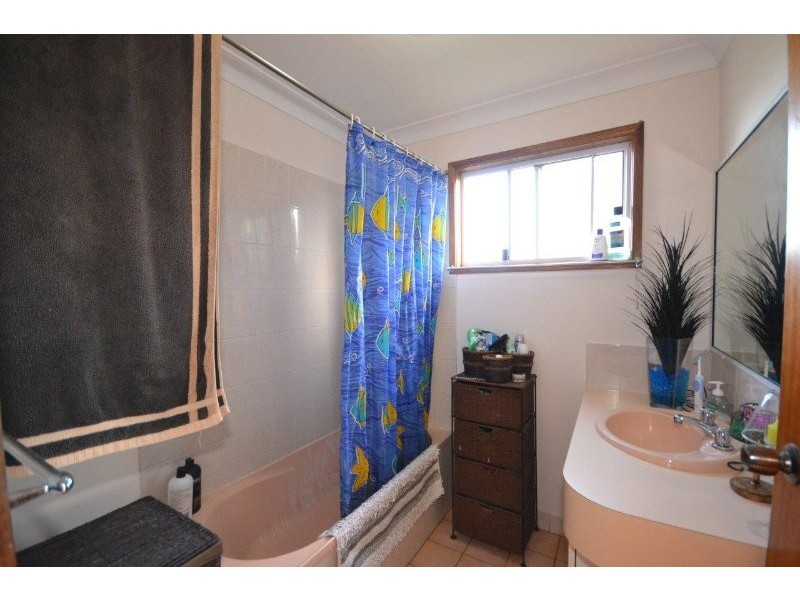 17 Welch Street, Elliott Heads QLD 4670