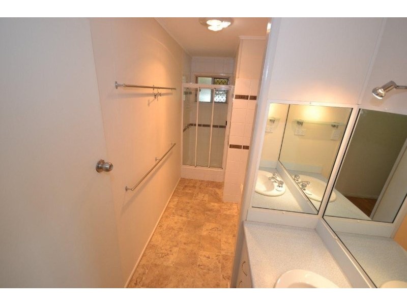 19 Schmidt Street, Kepnock QLD 4670