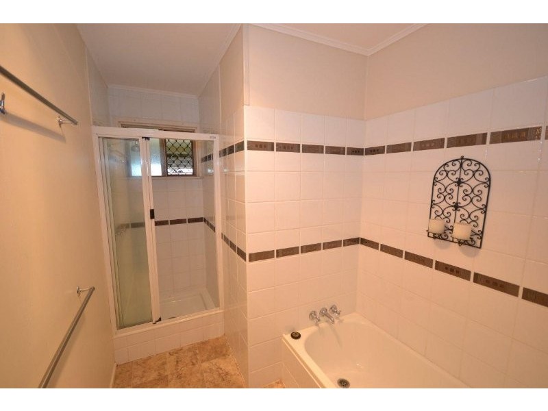 19 Schmidt Street, Kepnock QLD 4670