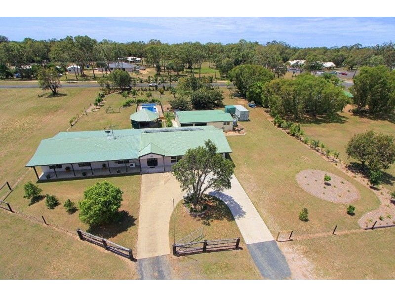 9 Schirmers Court, Moore Park Beach QLD 4670