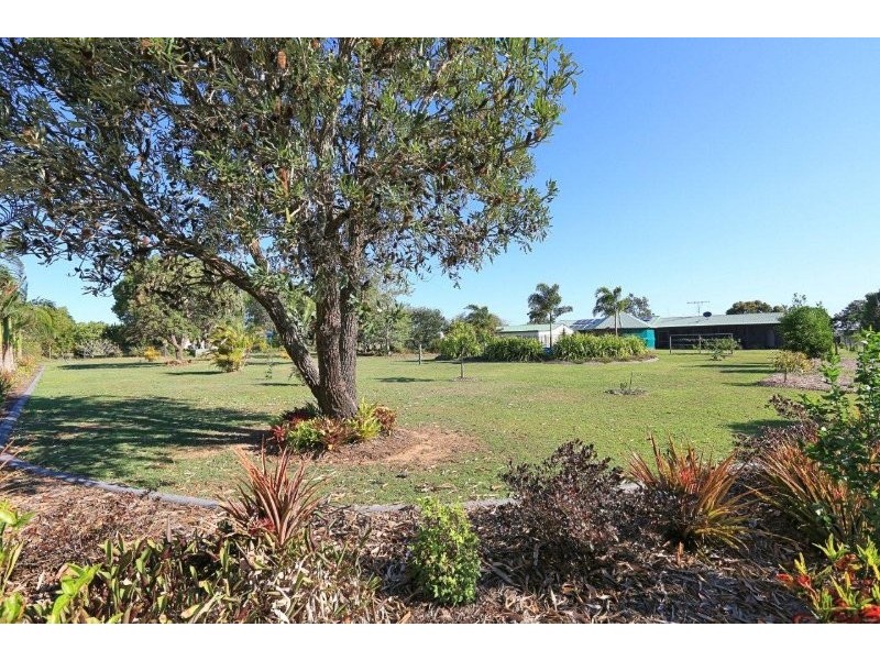 9 Schirmers Court, Moore Park Beach QLD 4670