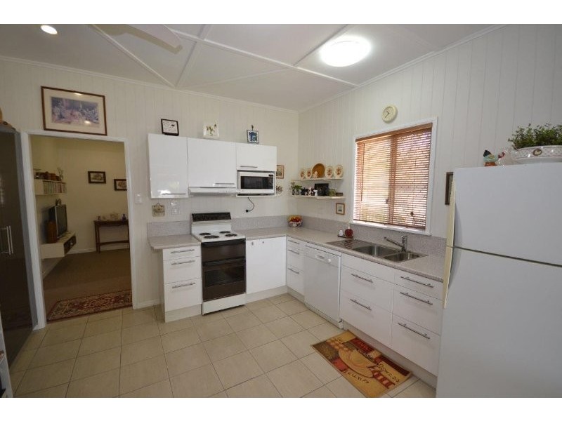 27 Brand Street, Norville QLD 4670