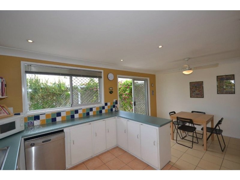 3 Rattray Street, Avenell Heights QLD 4670