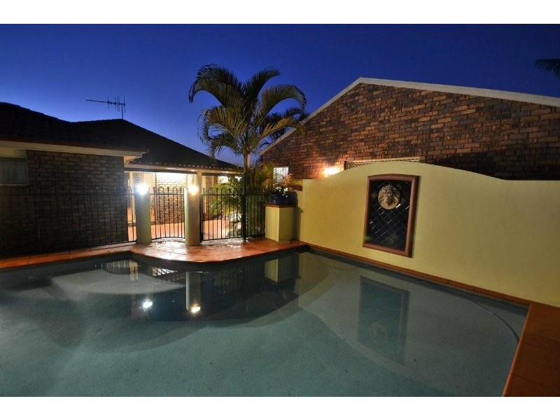 12 Tropicana Drive, Avoca QLD 4670