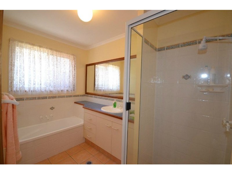 12 Tropicana Drive, Avoca QLD 4670