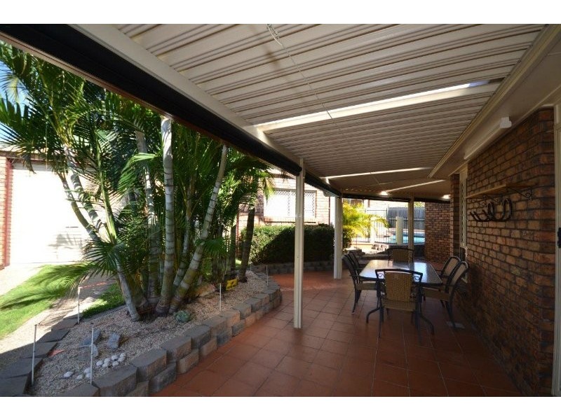 12 Tropicana Drive, Avoca QLD 4670