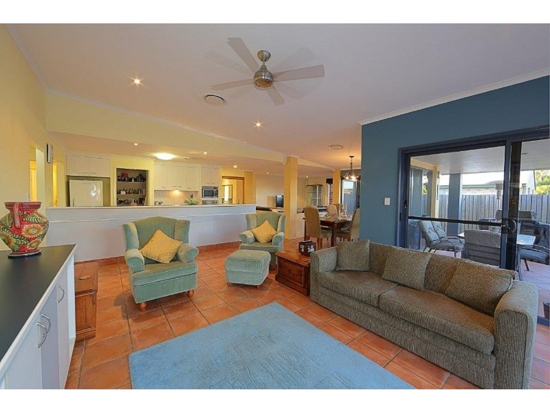 3 Baker-Finch Drive, Bargara QLD 4670