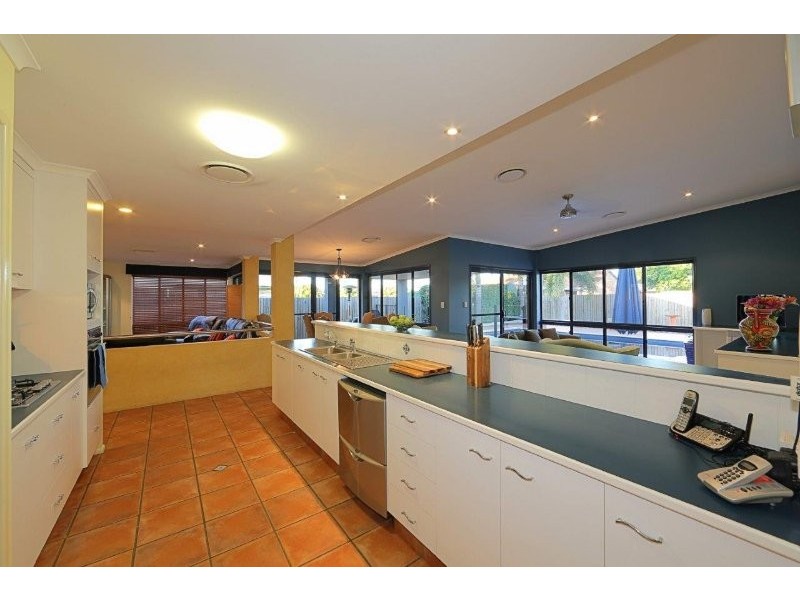 3 Baker-Finch Drive, Bargara QLD 4670