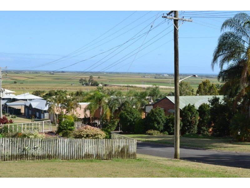 2 Panorama Drive, Qunaba QLD 4670