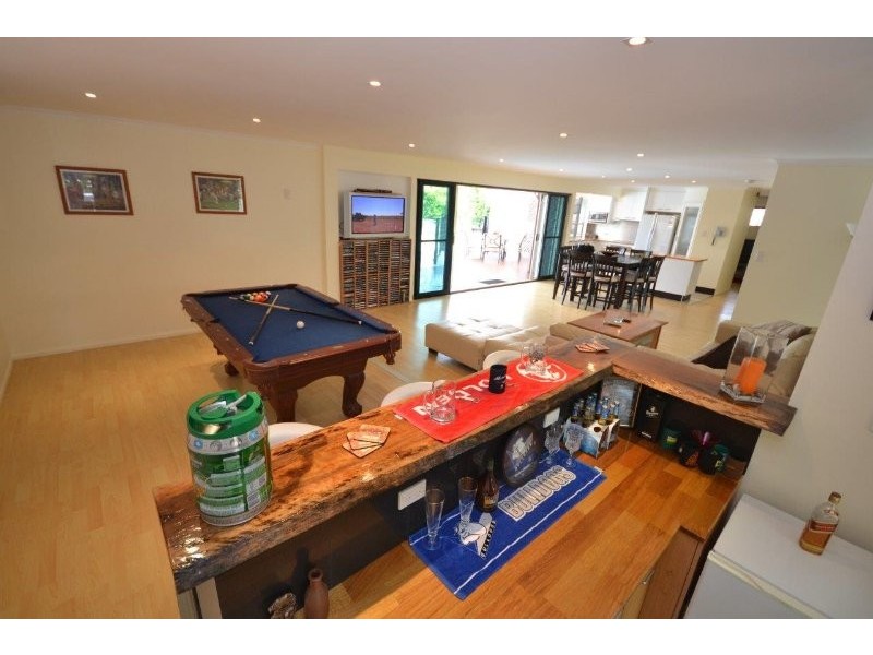 18 Wilson Street, Kepnock QLD 4670