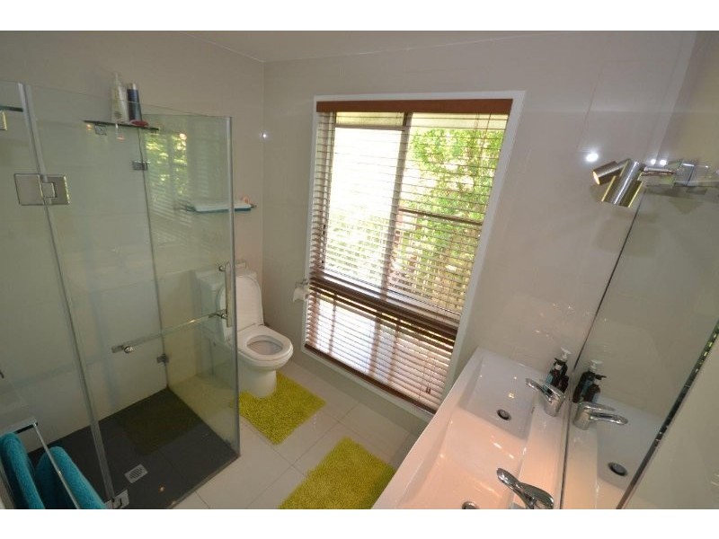 18 Wilson Street, Kepnock QLD 4670