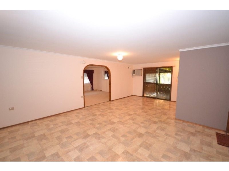 68 Pharlap Parade, Branyan QLD 4670