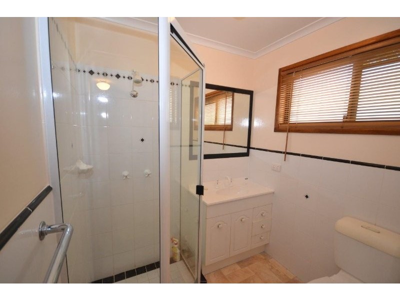 68 Pharlap Parade, Branyan QLD 4670