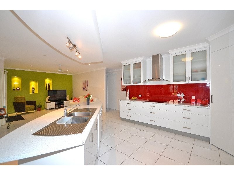 4 Coral Garden Drive, Kalkie QLD 4670