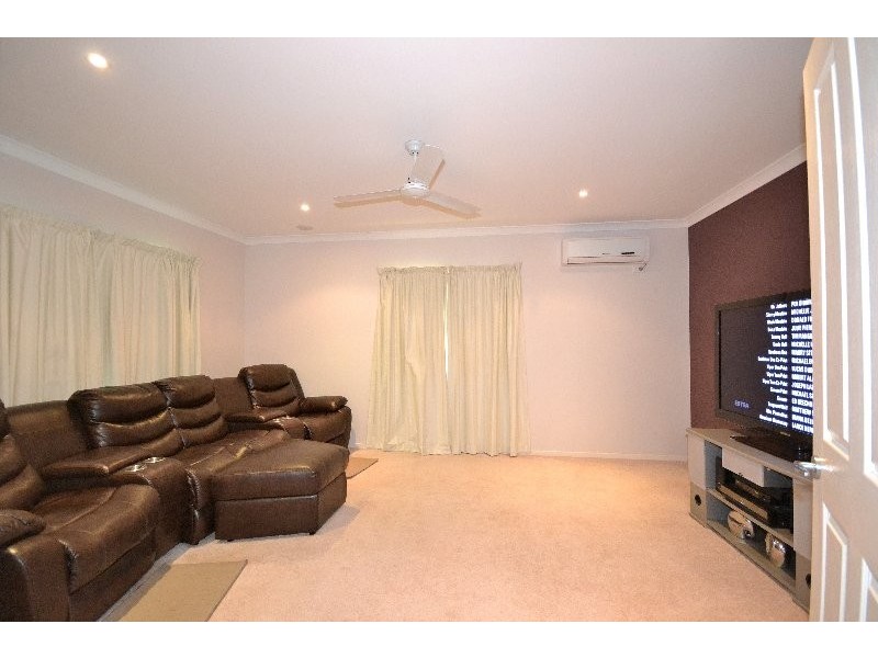 4 Coral Garden Drive, Kalkie QLD 4670