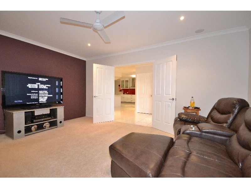 4 Coral Garden Drive, Kalkie QLD 4670