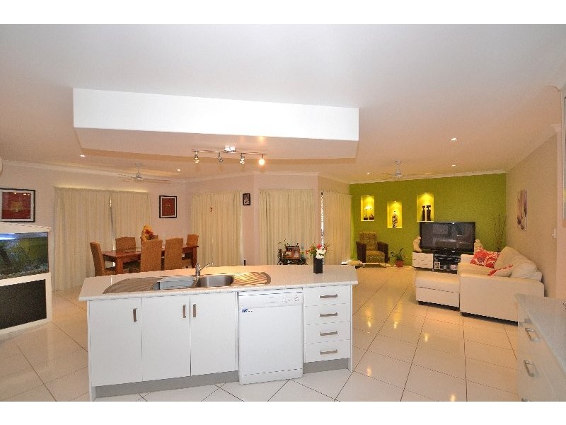 4 Coral Garden Drive, Kalkie QLD 4670