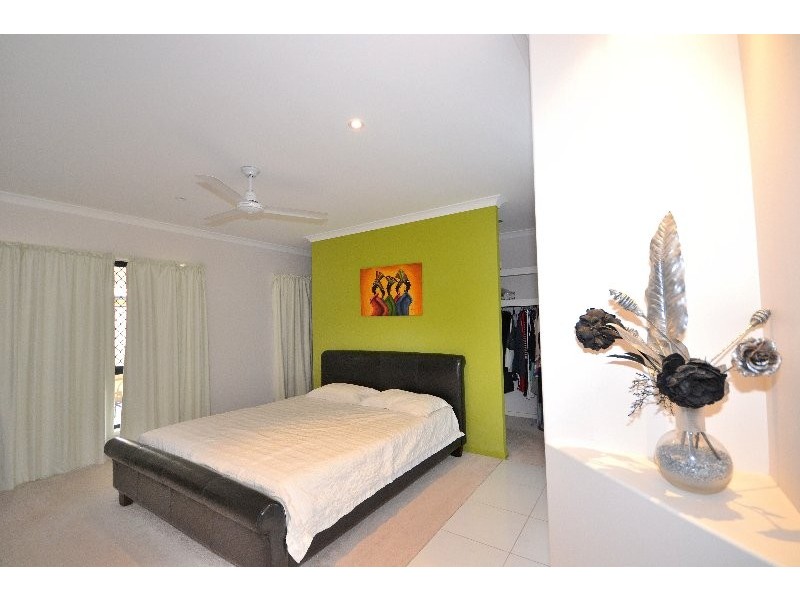 4 Coral Garden Drive, Kalkie QLD 4670