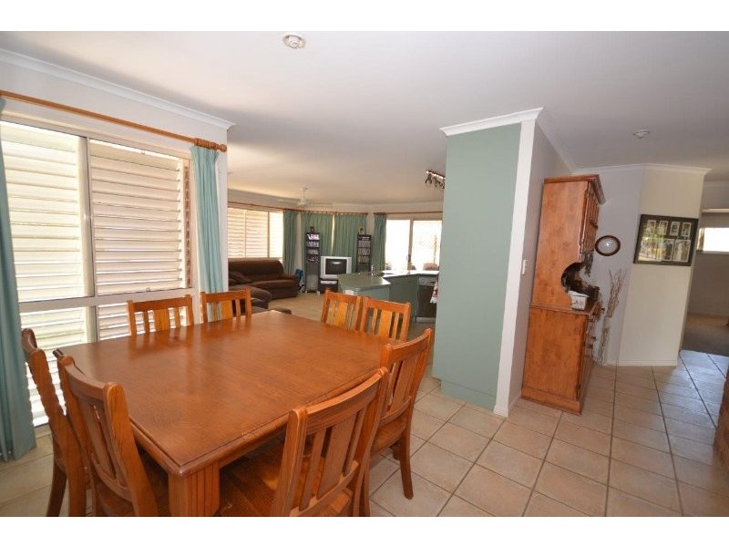 24 Park Royal Drive, Branyan QLD 4670